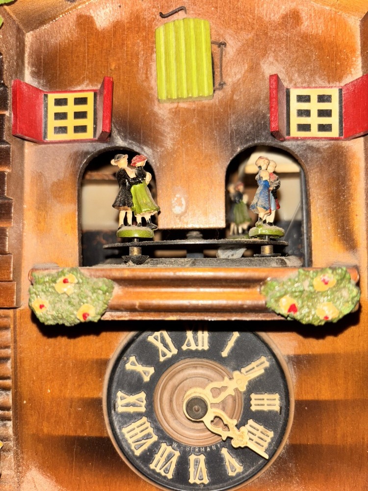 Genuine E. Schmeckenbecher Regula Cuckoo Clock