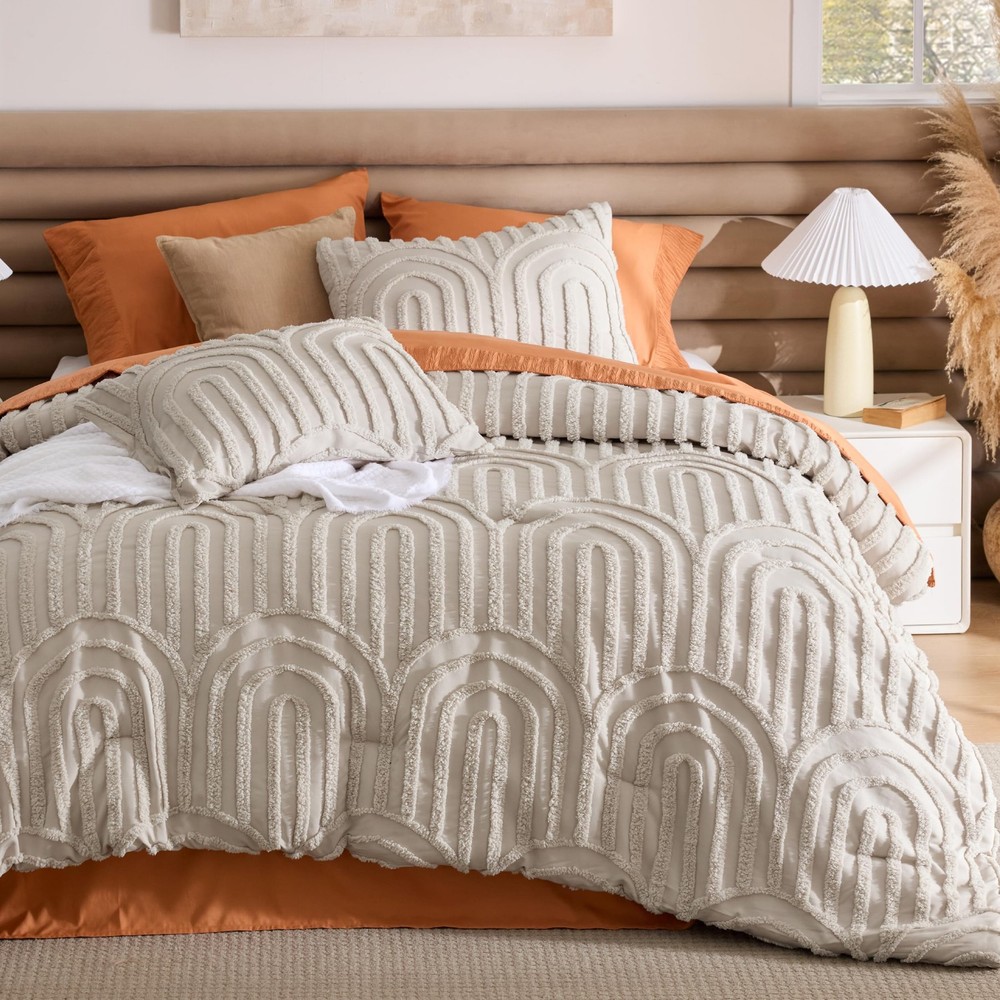 Transform Your Bedroom - Boho Tufted Queen Comforter Set 3 Pieces