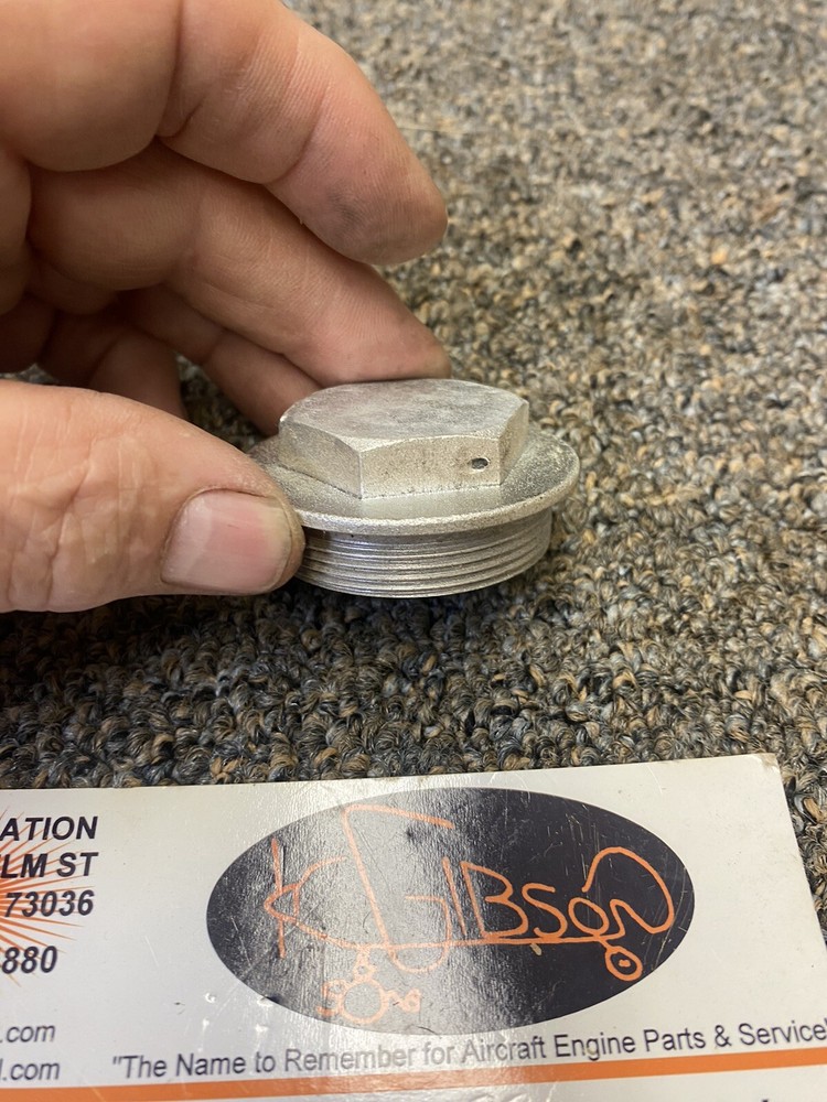 LYCOMING 13684 OIL FILTER CAP