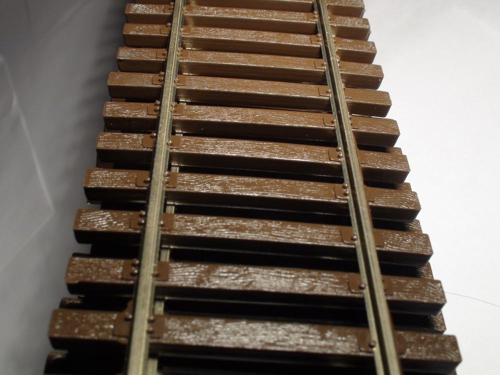 O-SCALE MICRO-ENGINEERING #10-130 FLEX-TRACK CODE 125 NON WEATHERED