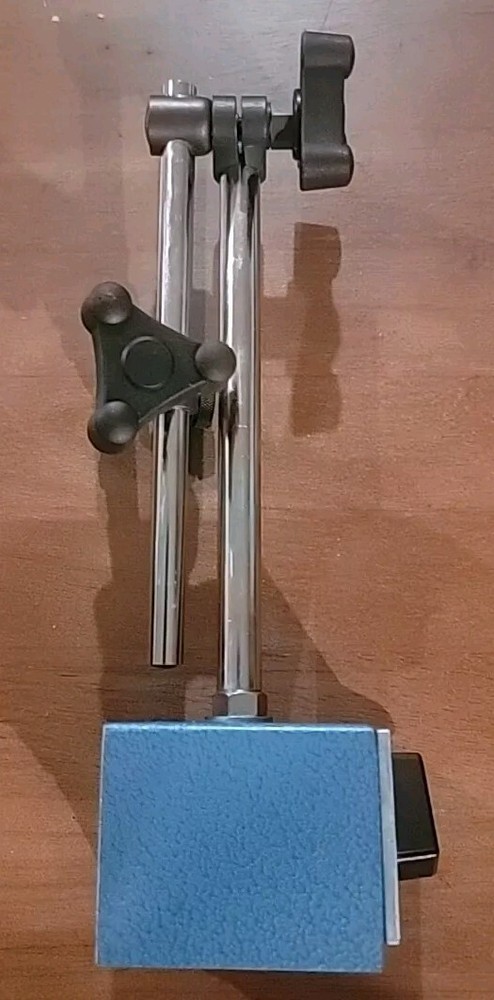 Magnetic Base Type MB-B Pittsburgh Forge Model No. 692. With Original Box.