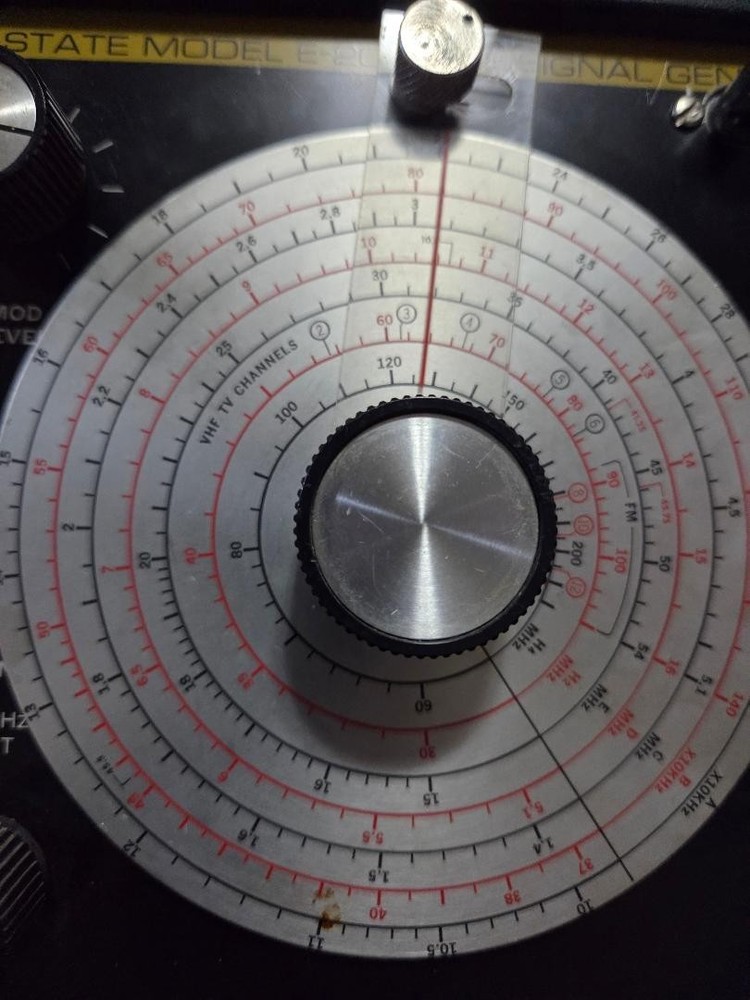 B&K PRECISION SOLID STATE MODEL E-2000 SIGNAL GENERATOR (AS IS, NOT WORKING)