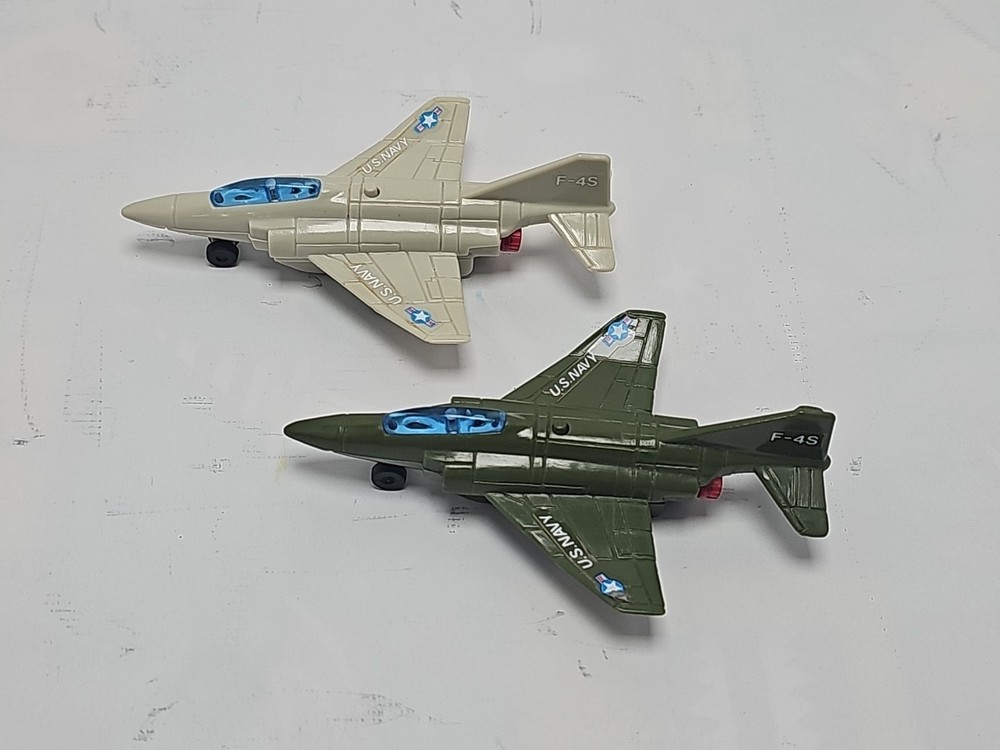 2 - 1990 Soma Pullback Airplane Lot