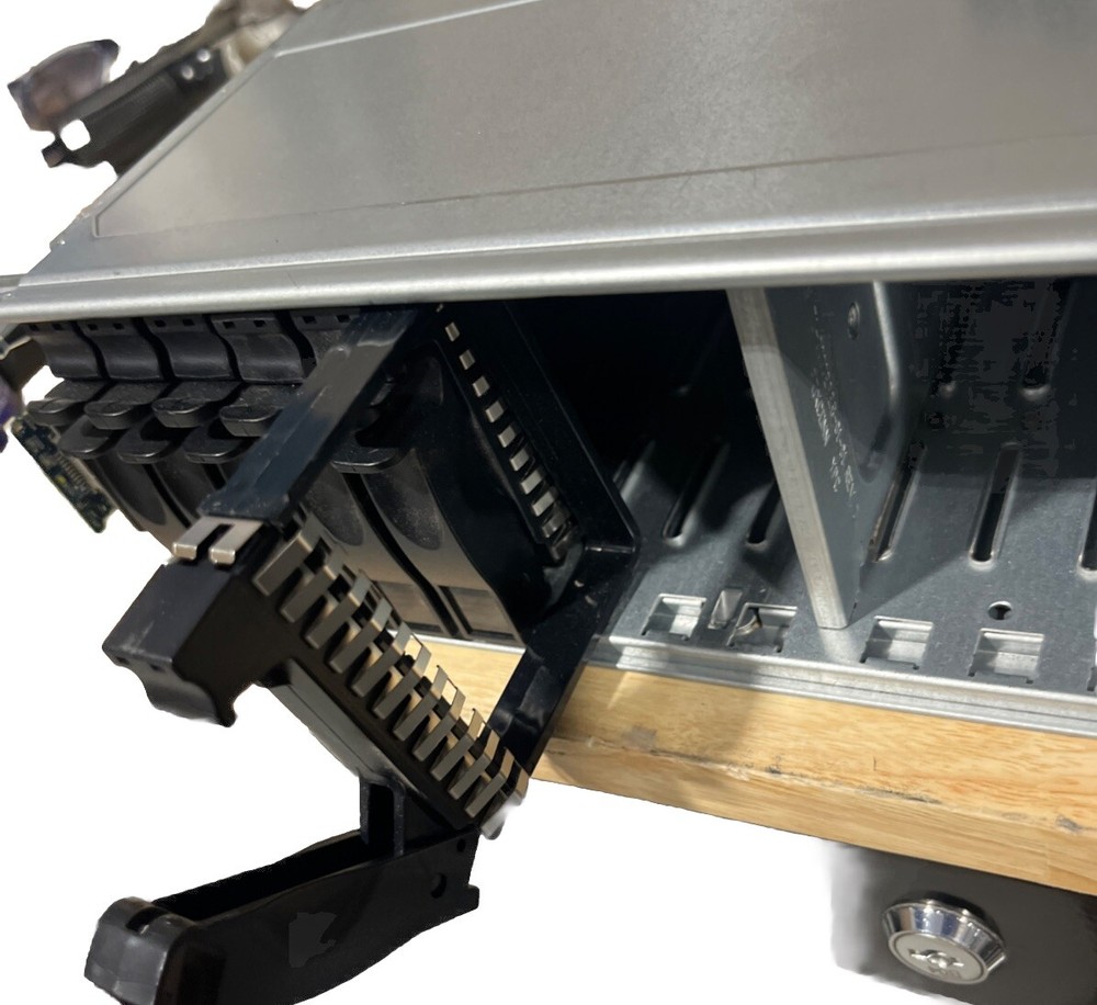 DOT HILL Hard Drive Array Chassis AssuredSan DBB NO Hard Drives