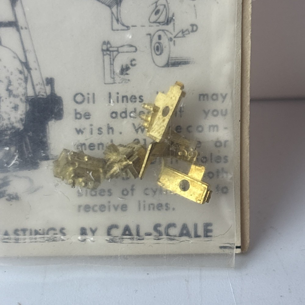 Cal-Scale LU-271 HO Scale Mechanical Lubricators With Brackets