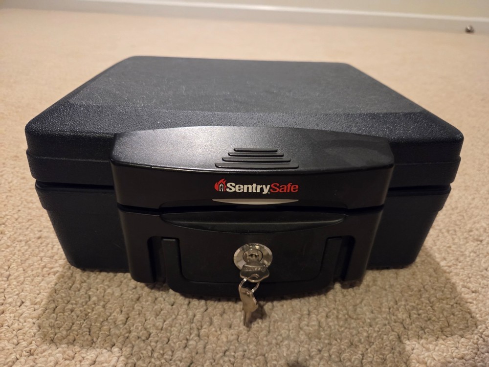 Sentry Safe R4132 Fireproof Waterproof - Navy