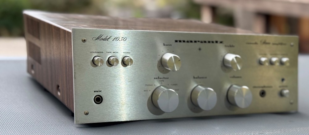 Marantz 1030 Console Integrated Amplifier, Built 1975, Just serviced. Beautiful!