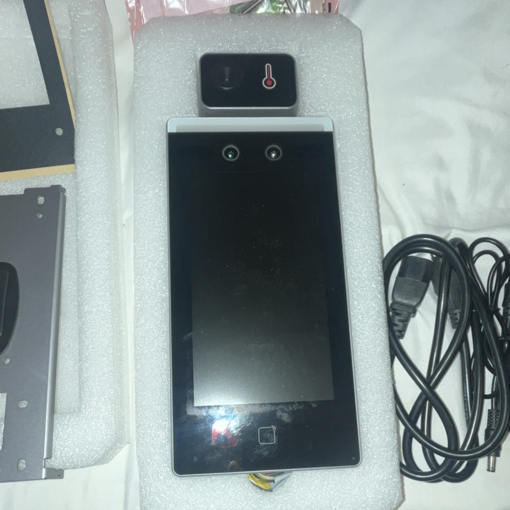DS-K1TA70MI-T Face Recognition Terminal with Mounting Bracket & Power Adapter