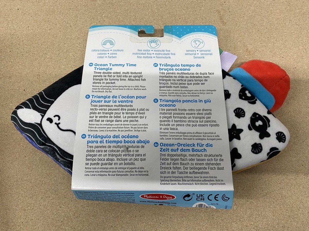 Melissa & Doug Ocean Tummy Time Triangle NEW