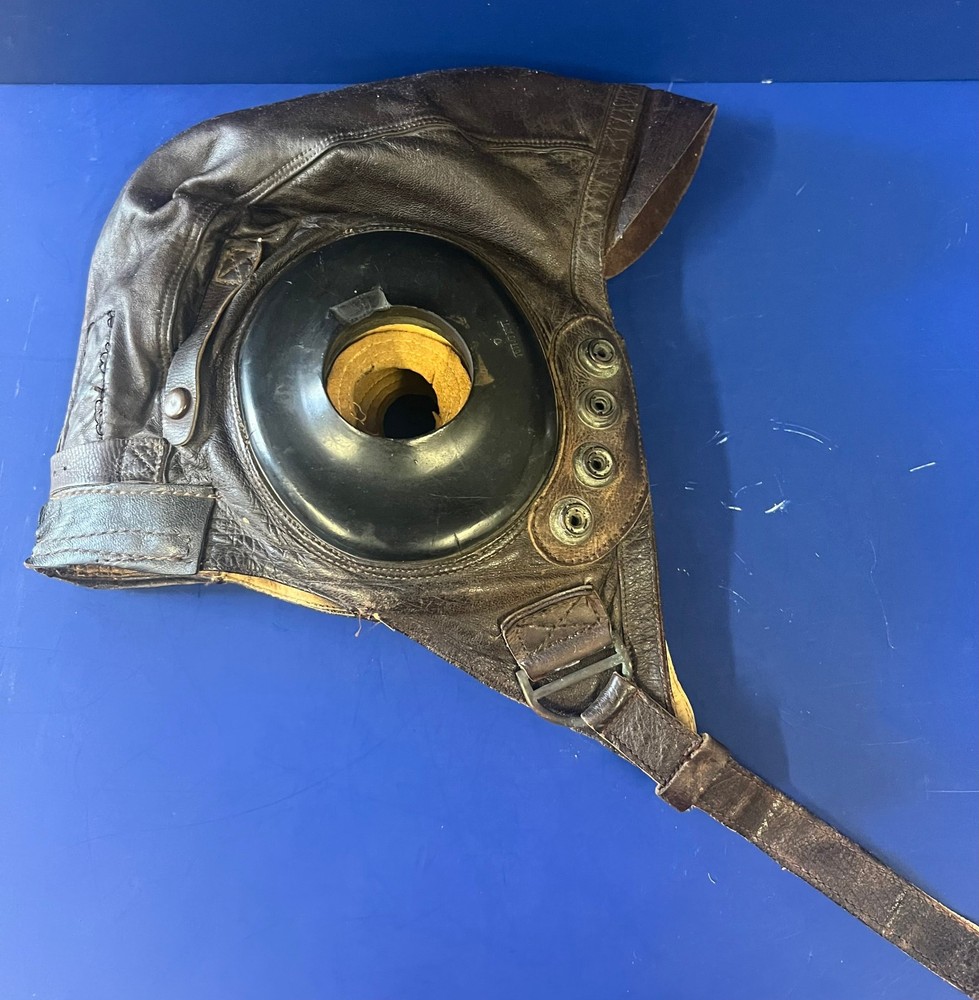 USAAF TYPE A-11 INTERMEDIATE LEATHER FLYING HELMET