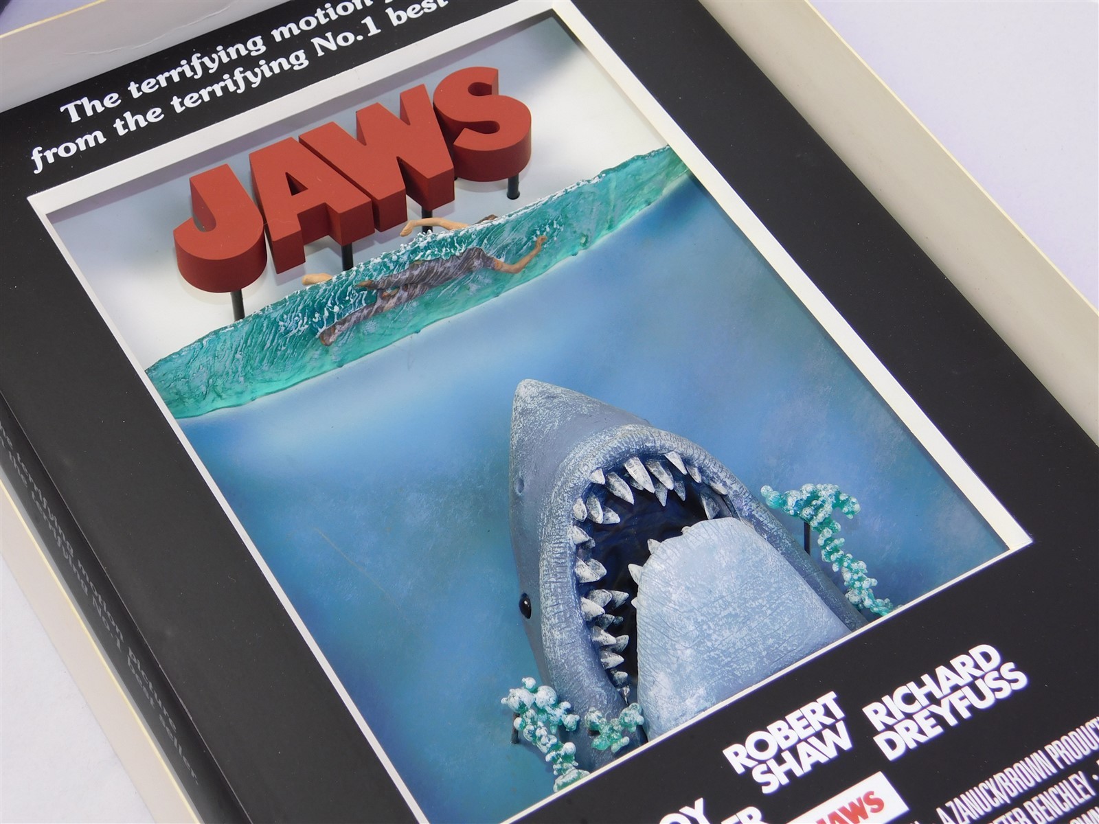 JAWS 1975 Movie 3D Poster Art Statue Steven Spielberg McFarlane Toys RARE