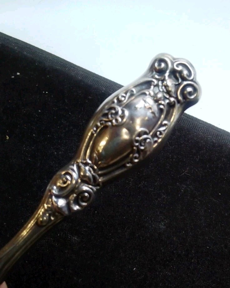 Antique Sterling Silver 7" Button Hook/Lace Puller Floral Design Art Nouveau