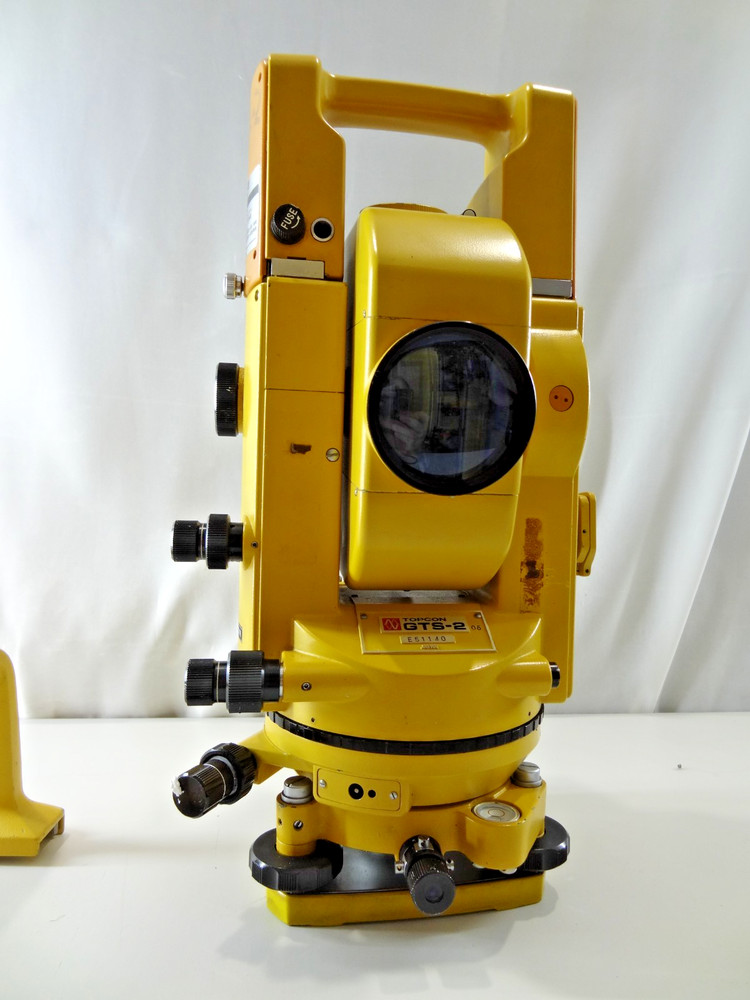 Topcon GTS-2 Surveying Total Station & Case Untested