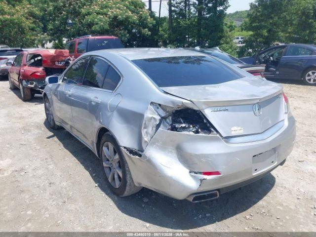 TL 2012 Glove Box 4724432