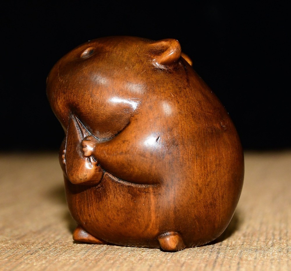 Treasured Small Leaf Boxwood Pine Mouse Ornament