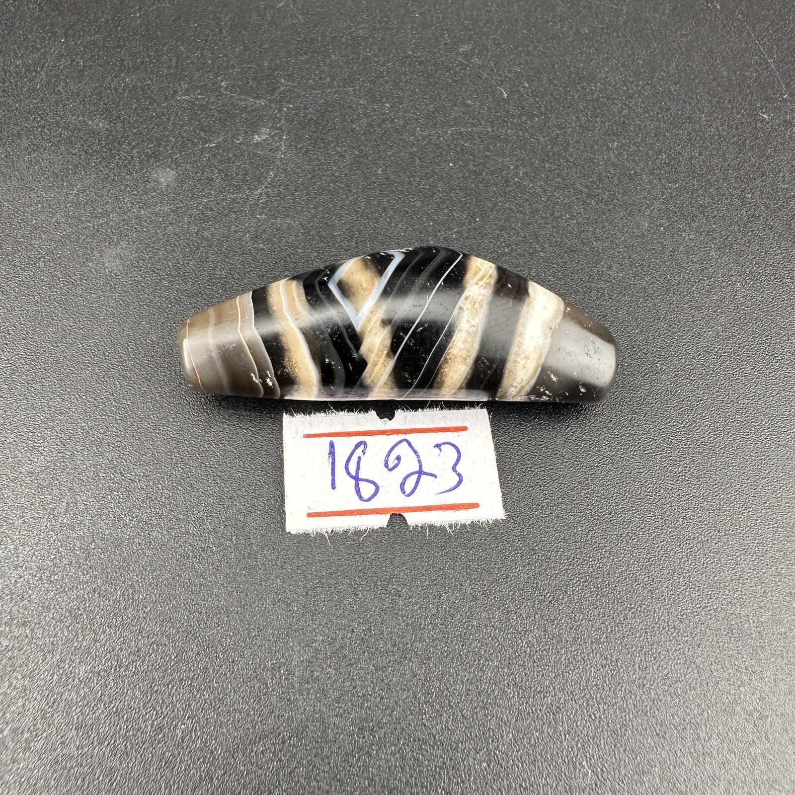 Tibetan Buddhism Agate 4 Stripe Horn Bead Totem Dzi Bead Amulet Pendant