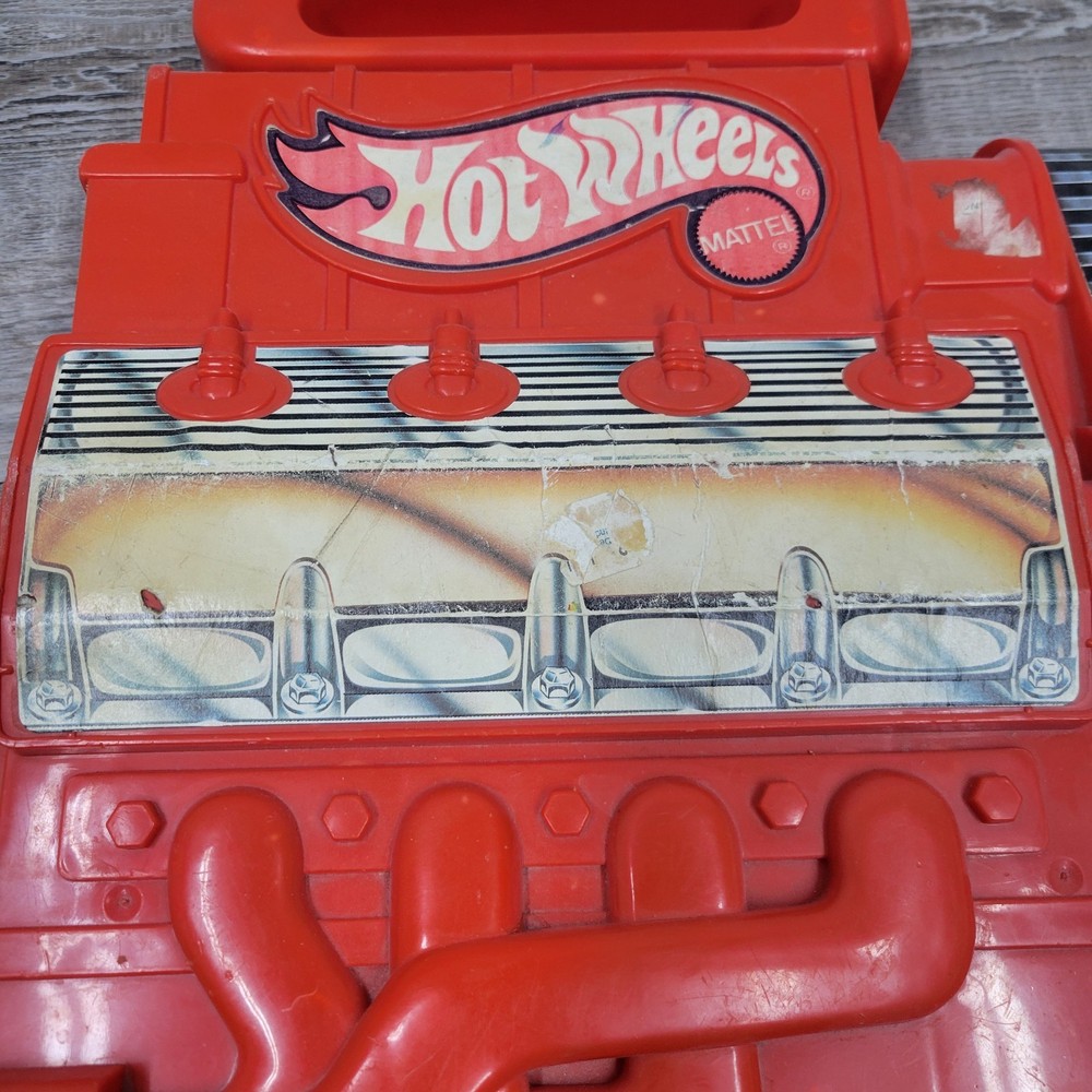 1983 Hot Wheels Racers Engine Case