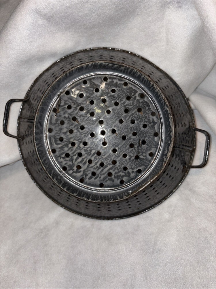 Antique Gray Graniteware Colander 11”