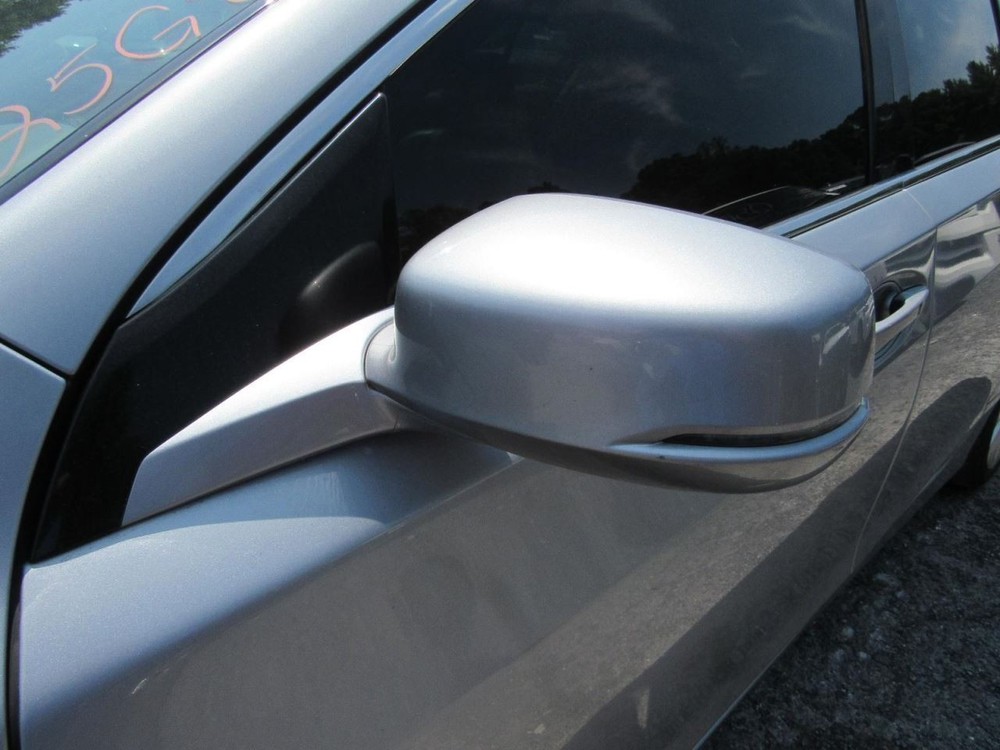 RLX 2016 Glove Box 1069733