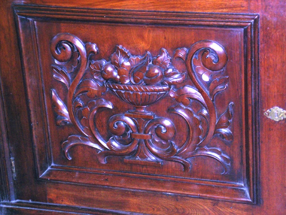 ANTIQUE AMERICAN GOTHIC REVIVAL SERVER