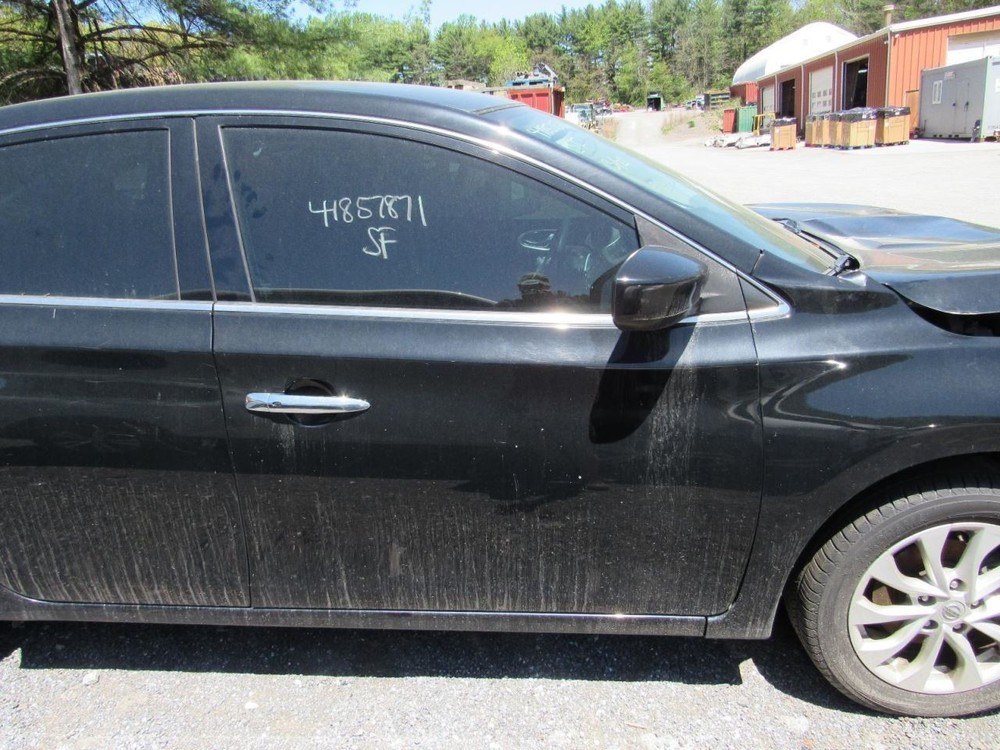 SENTRA 2018 Glove Box 1044595