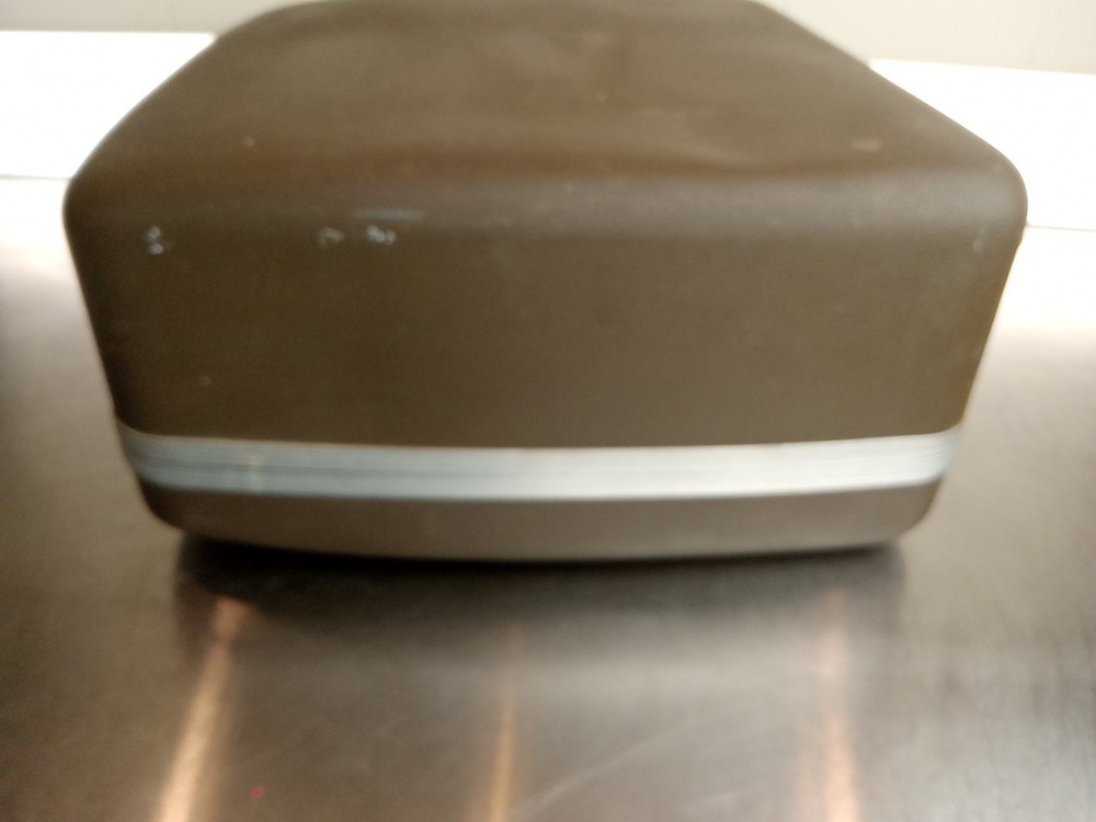 SINGER SCHOLASTIC BEIGE MANUAL TYPEWRITER AND CASE