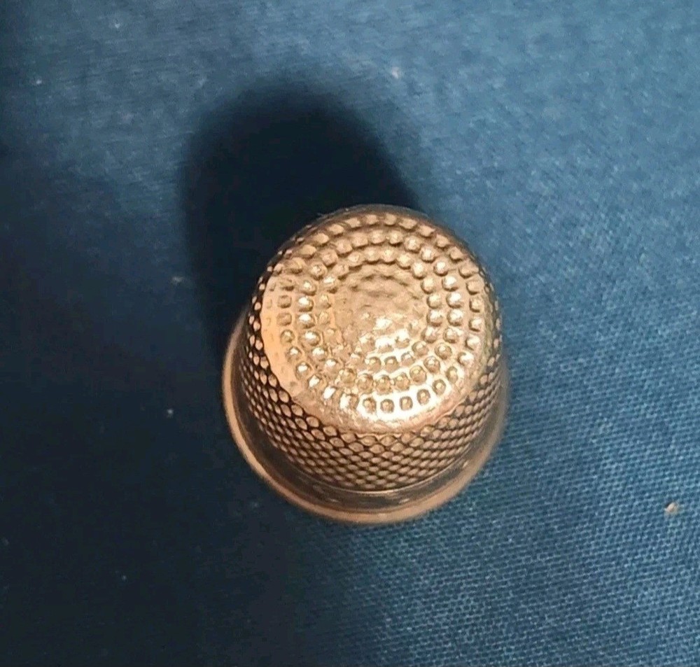 Antique Simons Bros Co Thimble Size 7