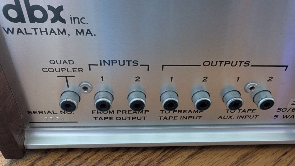 DBX 118 Dynamic Range Enhancer