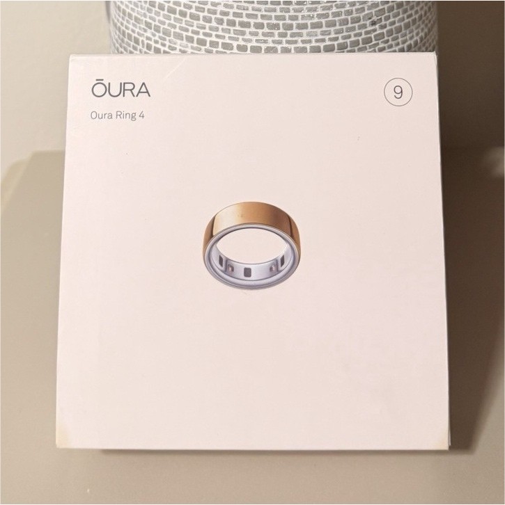 Oura Ring 4 Gold - Size 9