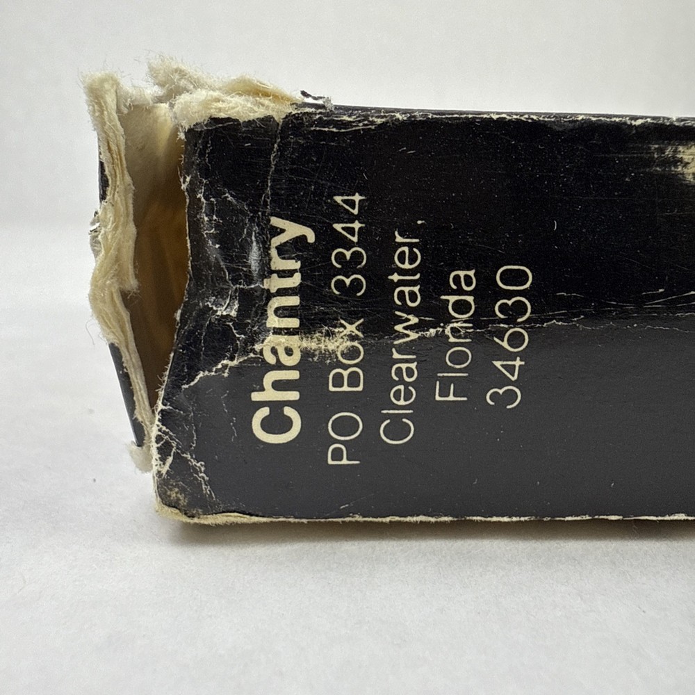 The Sharpery Chantry Pull Thru Knife Sharpener Handheld White With Instructions