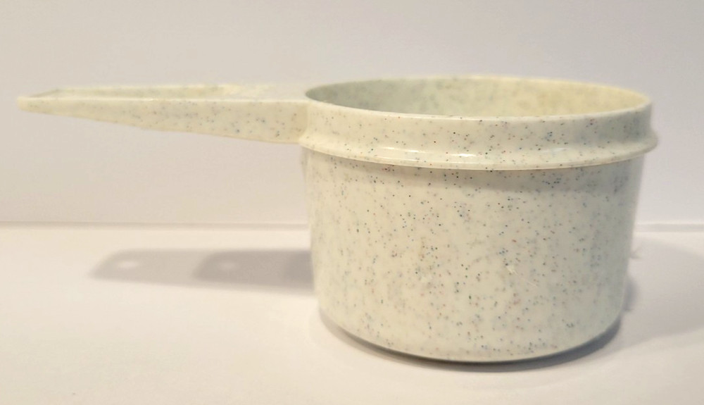 TUPPERWARE Speckled Fireworks 1/2 Measuring Cup Replacement Measure