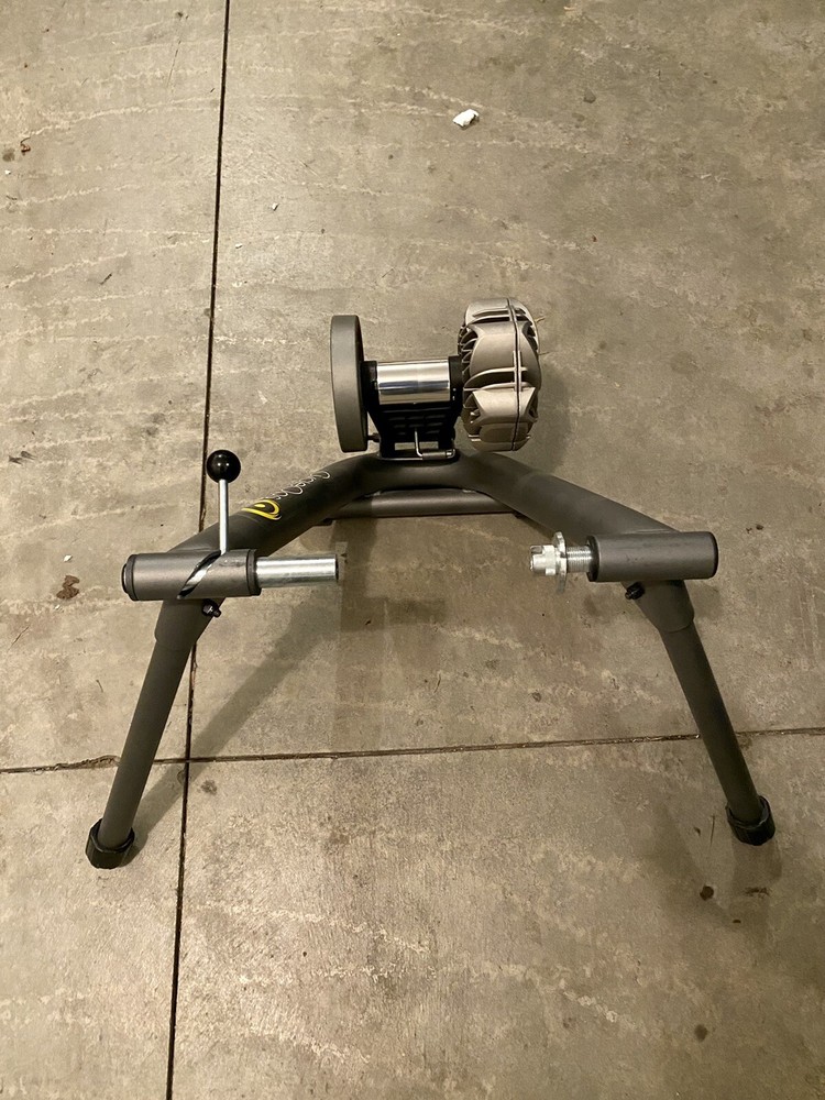 CycleOps Fluid2 Trainer