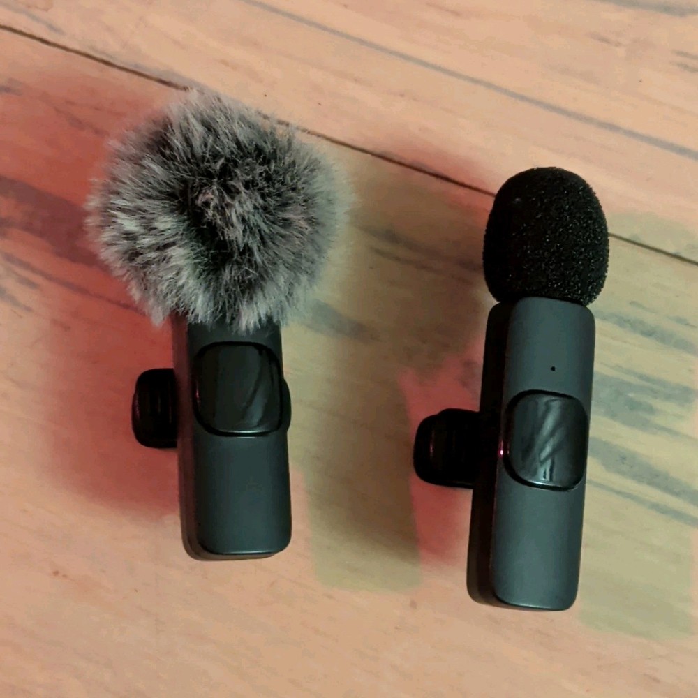 Wireless Lavalier Microphone Pair USB-C Charging Clip-On Set Black Compact Live