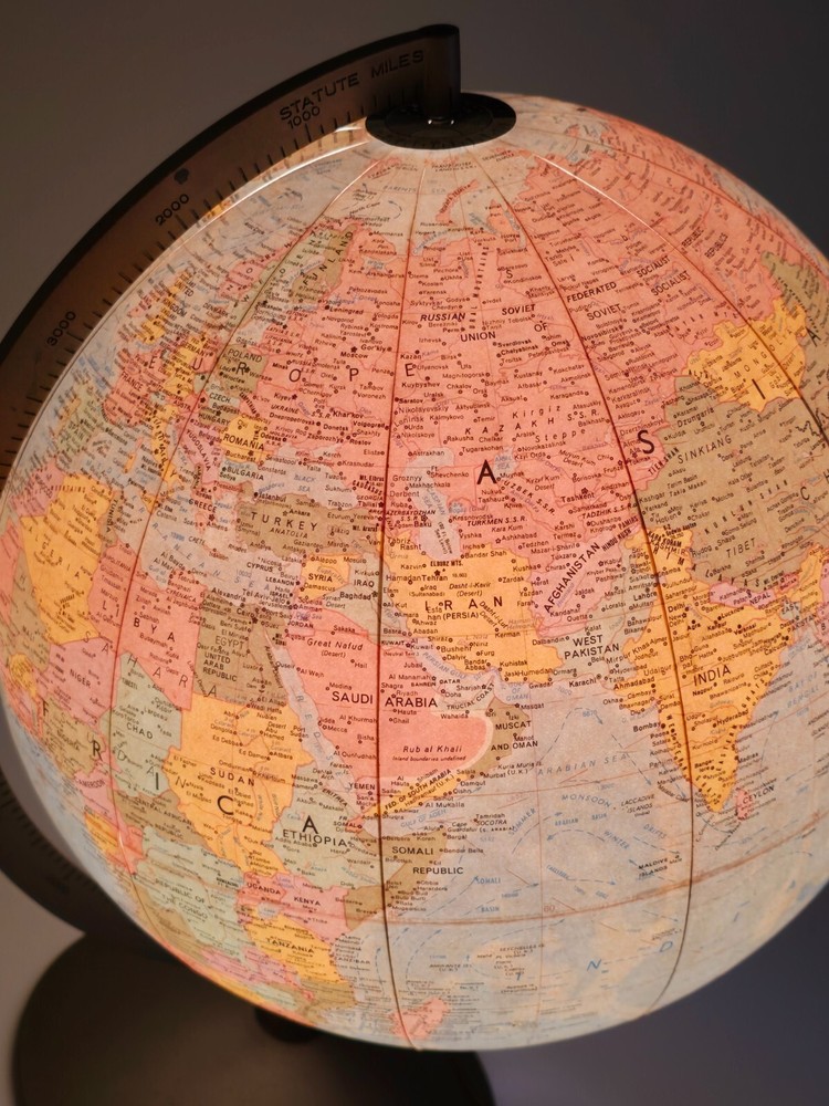 Vintage Replogle Comprehensive Globe Illuminated/Lighted 12" Library Globe USSR