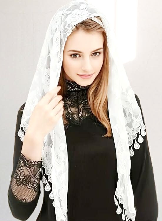Elegant Catholic Mass Mantilla