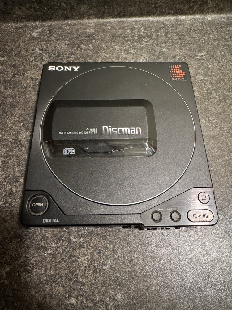 Vintage SONY D-25 Discman Portable CD Player. NOT TESTED