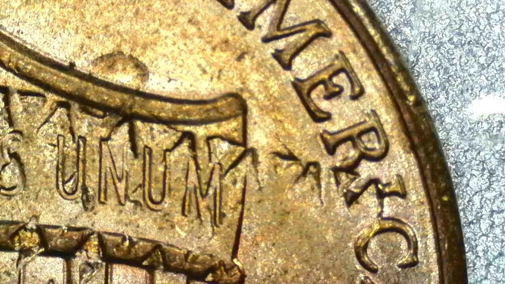 2016 Lincoln Cent Penny Error Miss Strike? EC011