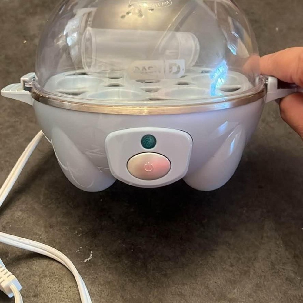Egg cooker Dash