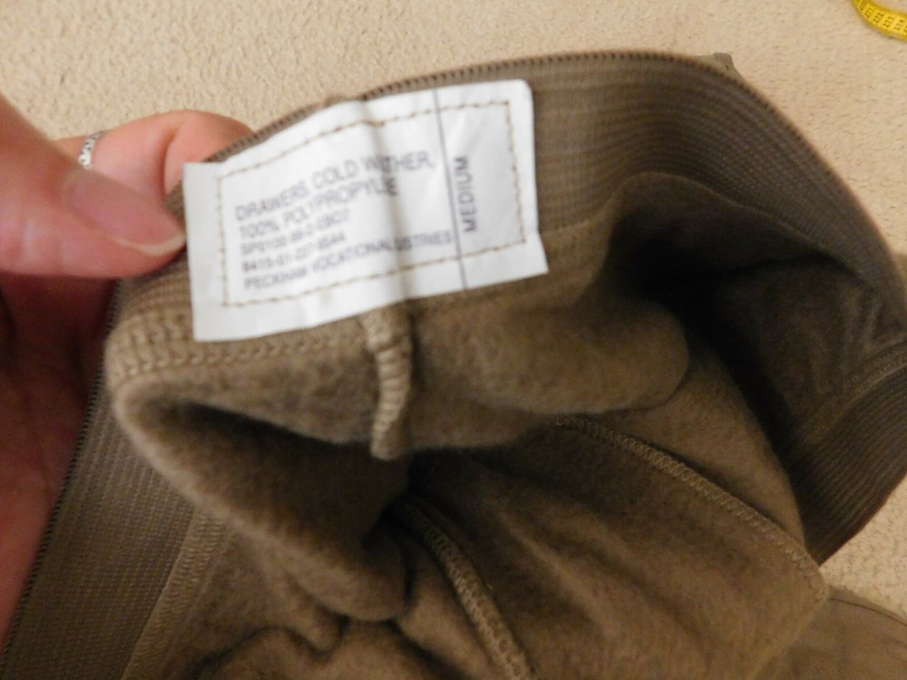 US MILITARY COLD WEATHER DRAWERS SIZE MEDIUM NEW