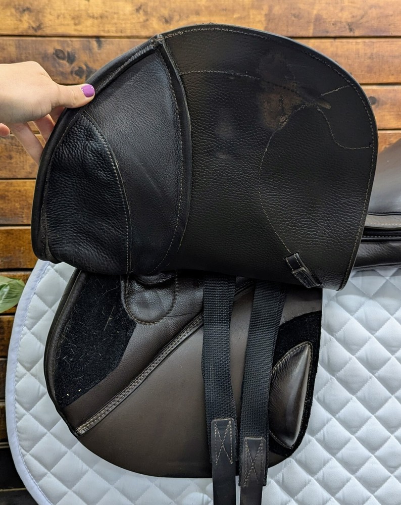 17.5" Stubben Ascend *ON TRIAL*