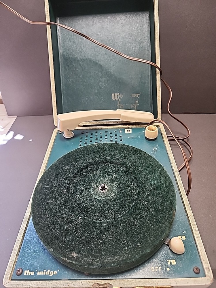 Vintage Portable Webcor Phonograph Record Player "The Midge"