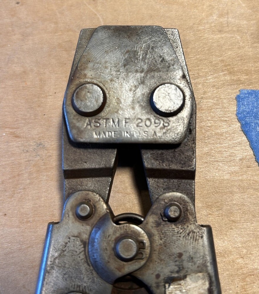 SHARK BITE 23081 Pincer Crimp Tool