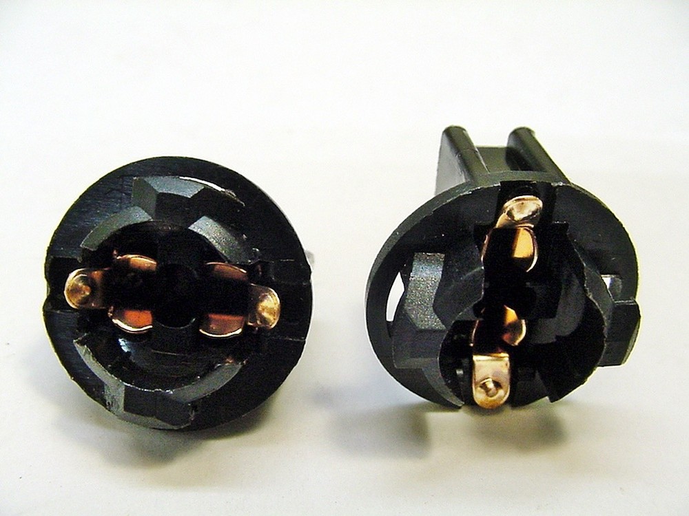 2x Chevy 194 Instrument Panel Cluster Light Bulb Lamp Dashboard Sockets Plug NOS