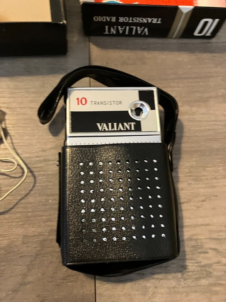 10 Transistor Radio w/ Box Untested for Parts