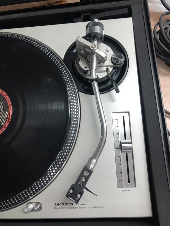 vintage technics turntable 1200