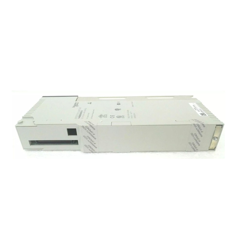 Brand new in box Schneider programmable logic controller 140DDI35310