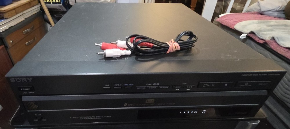 Sony CDP-C301M 5 Disc CD Changer Player Tested Working No Remote