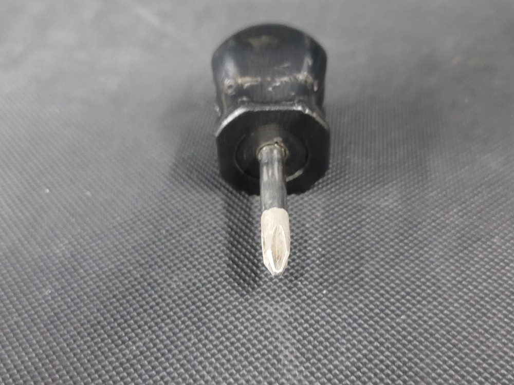 Snap On Tools SDDP22 #2 Phillips Stubby Screwdriver Black Handle