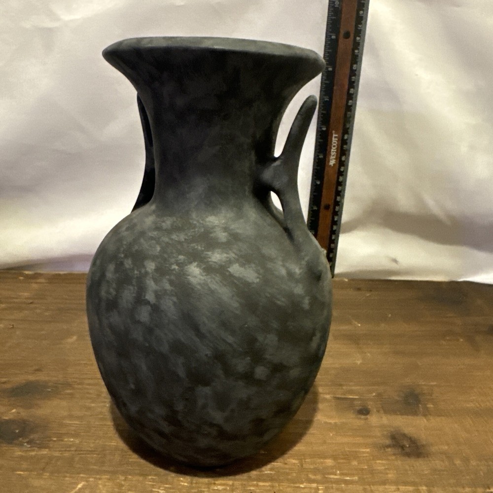 Pottery handpainted old America