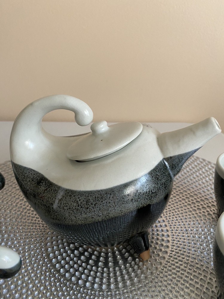 Glazed Ceramic Tea Coffee Pot With Four Cups China Signed